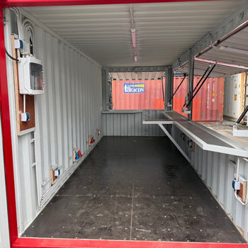 Barcontainer mit Tresen und E-Paket /Imbiss /Messecontainer