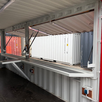 Barcontainer mit Tresen und E-Paket /Imbiss /Messecontainer
