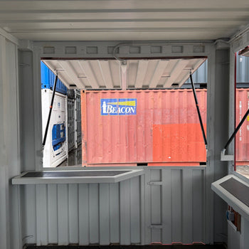 Barcontainer mit Tresen und E-Paket /Imbiss /Messecontainer