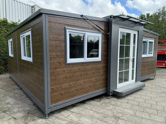 Tiny House mit zwei Schlafzimmern und Küche