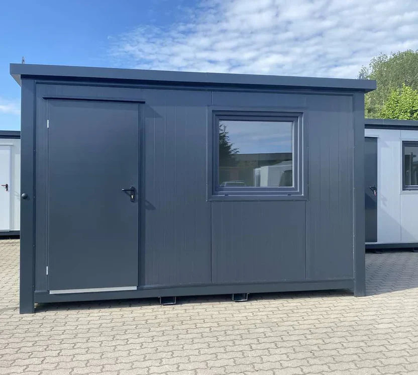 Sofort einsatzbereiter Bürocontainer mit den Maßen 4,00 m x 2,20 m