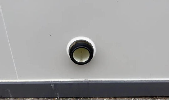 Toilettenbehälter für Menschen mit Behinderung: sofort für Menschen mit Behinderung geeignet