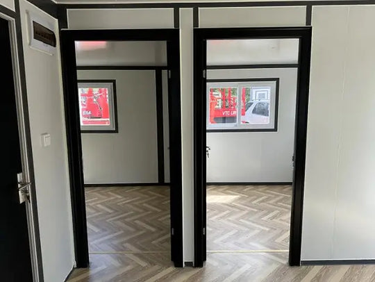 Tiny House mit zwei Schlafzimmern und Küche