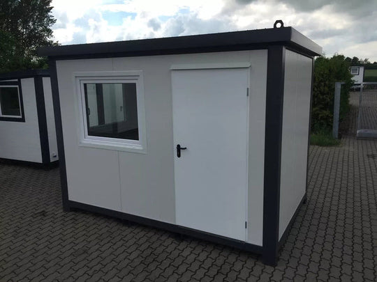 Bürocontainer. 3,50 × 2,20m