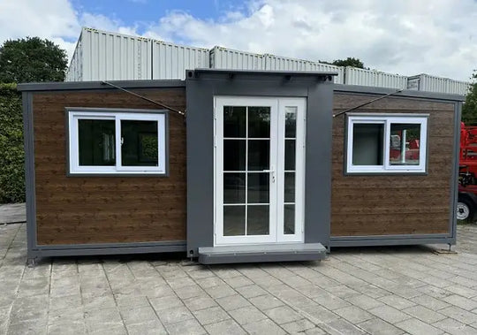 Tiny House mit zwei Schlafzimmern und Küche