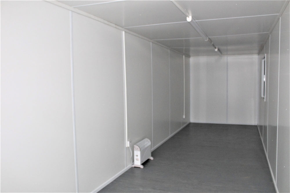 Bürocontainer. 20 Fuß mit 2 Fenstern