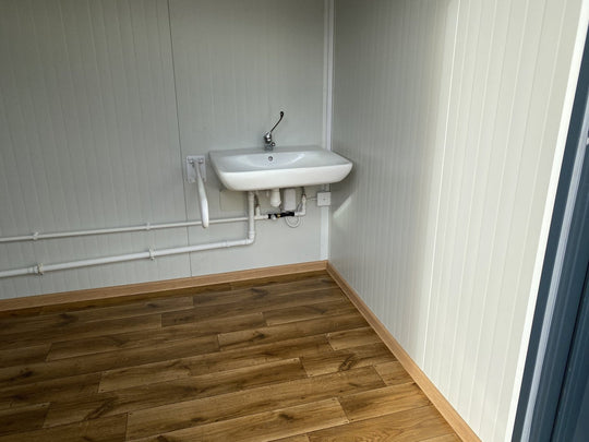 Toilettencontainer für behinderte Menschen sofort