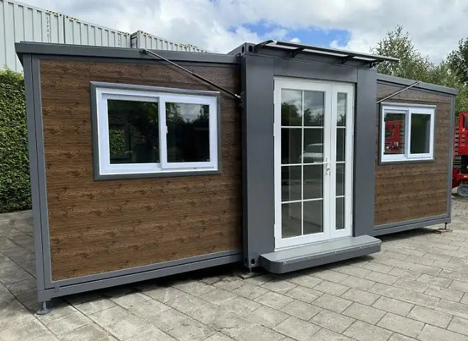 Tiny House mit zwei Schlafzimmern und Küche