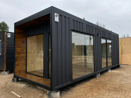 Modulares Containerbüro 8 × 3 Meter – 24 m²